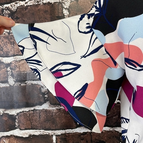 Halogen Blouse Women's XS Extra Small White Blue Pink Floral Short Sleeve Top - Picture 10 of 14